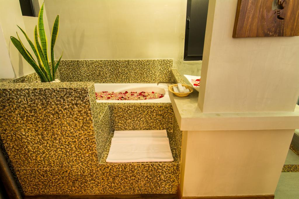 Double Leaf Boutique Hotel Πνομ Πενχ Εξωτερικό φωτογραφία