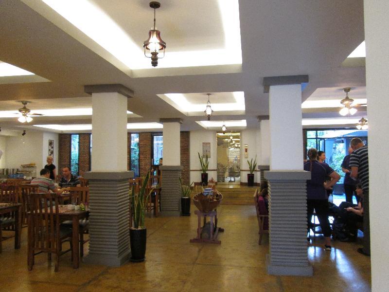 Double Leaf Boutique Hotel Πνομ Πενχ Εξωτερικό φωτογραφία